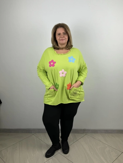 Bluza bawełniana jednokolorowa z kieszeniami z dodatkiem kolorowych kwiatów